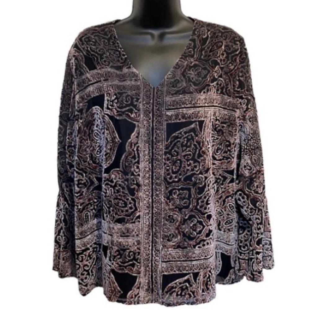Chicos Victorian Medallions V-Neck Split Bell Sleeves Velveteen Burnout Sz L